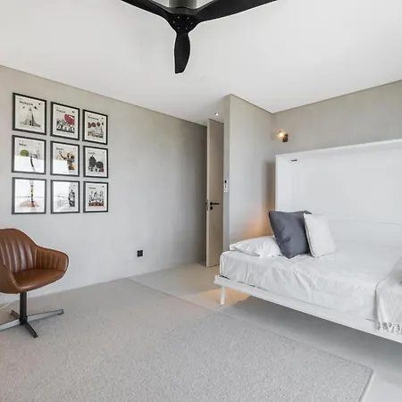 House Of Cork And Ivy - By Wehost Villa *