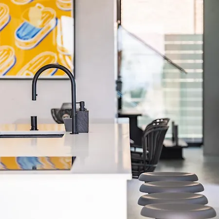 House Of Cork And Ivy - By Wehost Villa *