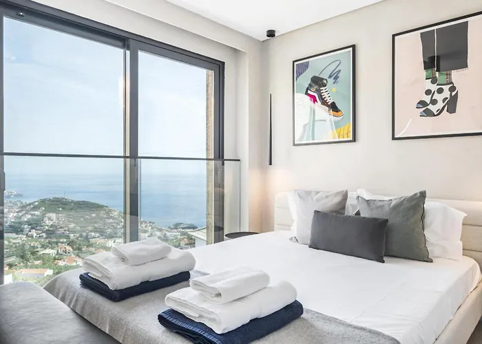 House Of Cork And Ivy - By Wehost Вилла Камара-де-Лобуш