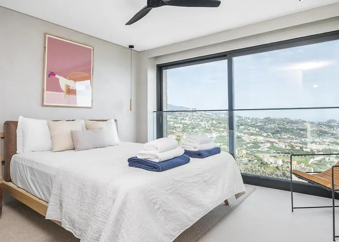 House Of Cork And Ivy - By Wehost Câmara de Lobos