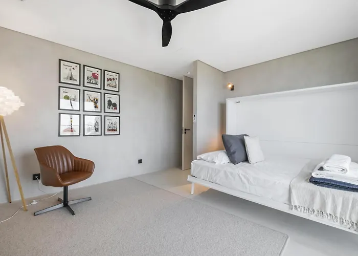 House Of Cork And Ivy - By Wehost Вилла *