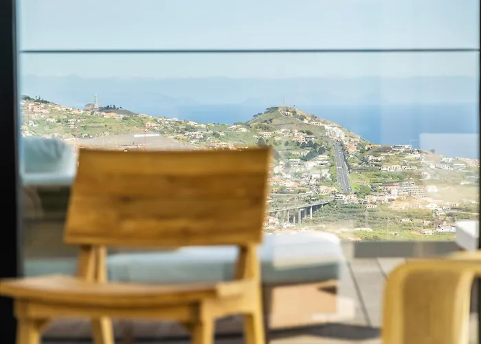 House Of Cork And Ivy - By Wehost Вилла Камара-де-Лобуш