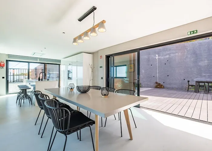 House Of Cork And Ivy - By Wehost Câmara de Lobos