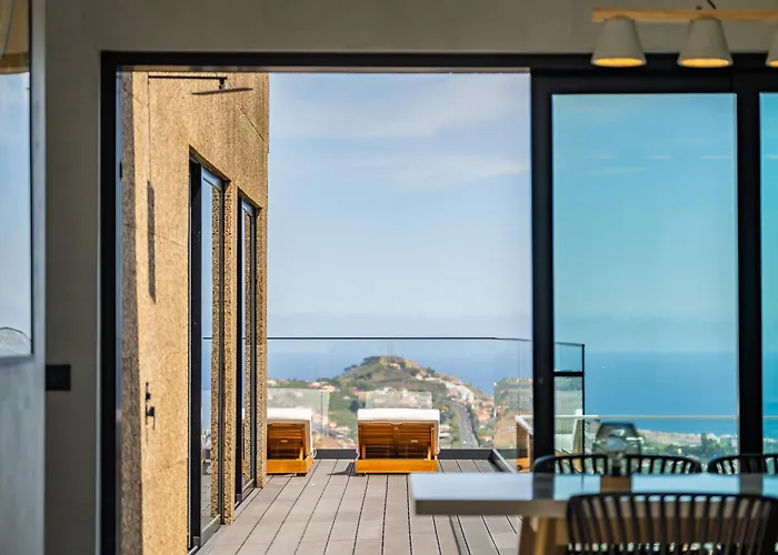 House Of Cork And Ivy - By Wehost Вилла